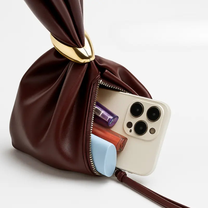 NOÉLIA | Pochette en Cuir Femme – Sac Pochette Élégant et Tendance Saclya