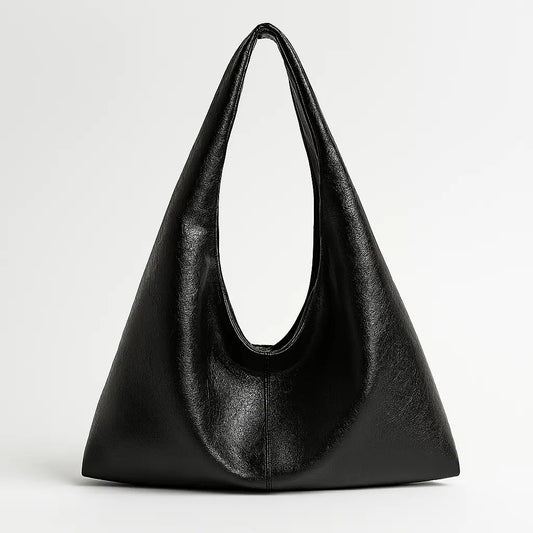 HERA | Grand sac en cuir noir photo studio